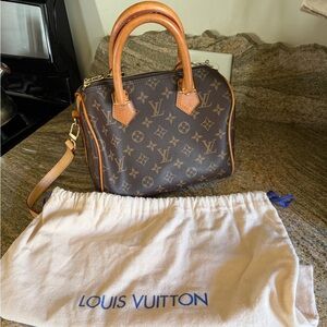 Louis Vuitton Speedy 25